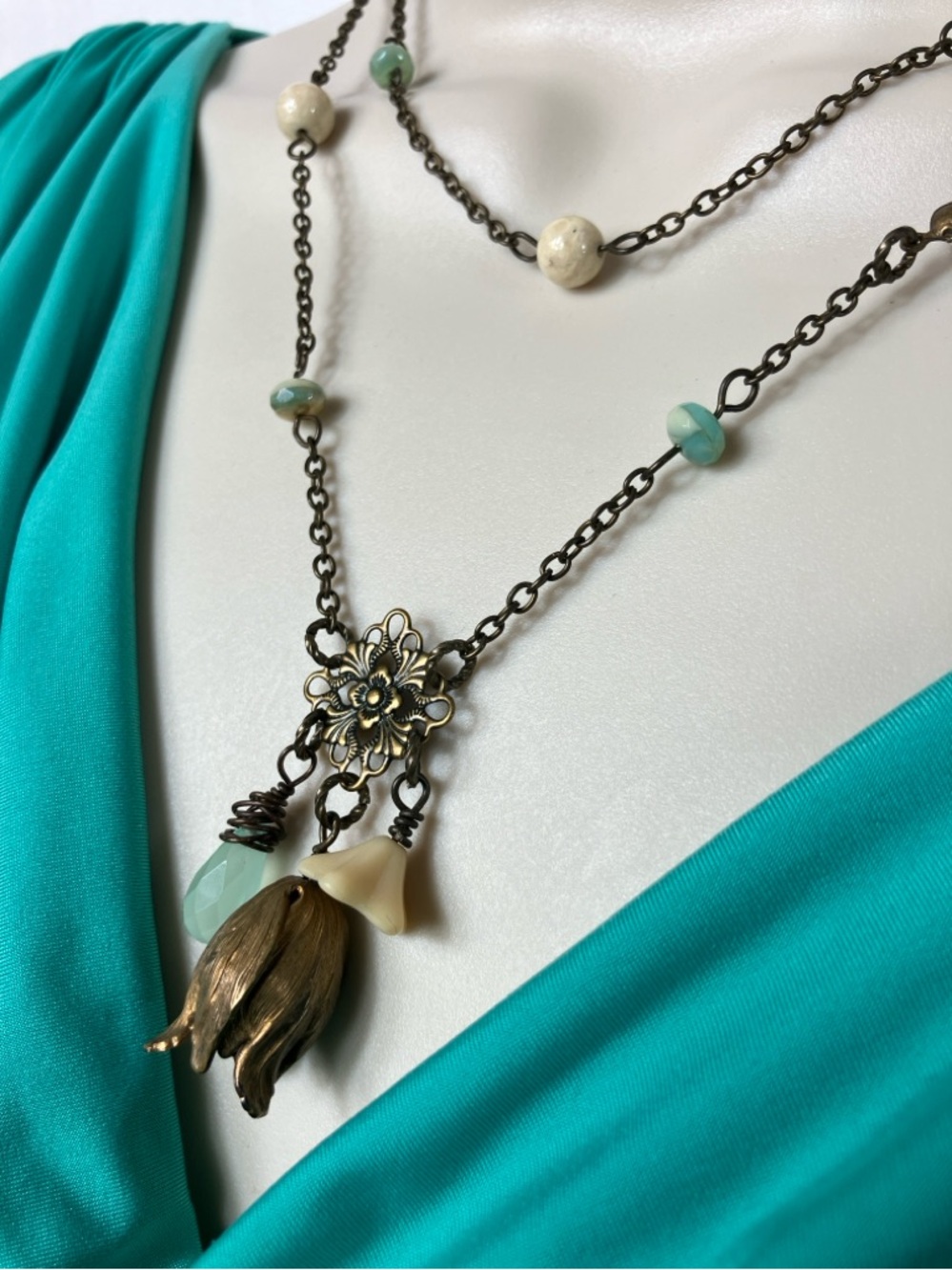 Unique Retro Floral Pendant Necklace w/Turquoise Beads and Bird detail - Picture 2 of 16